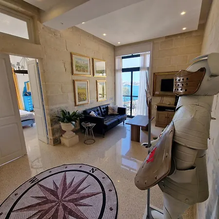 Grand Harbour View Lägenhet *