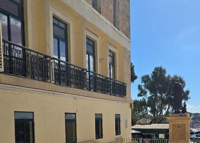 Grand Harbour View Lejlighed