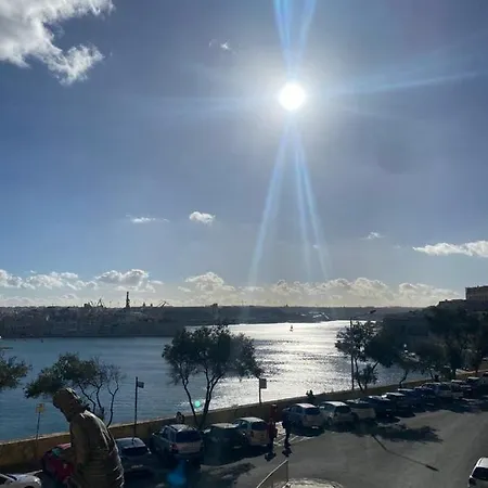 Apartment Grand Harbour View *