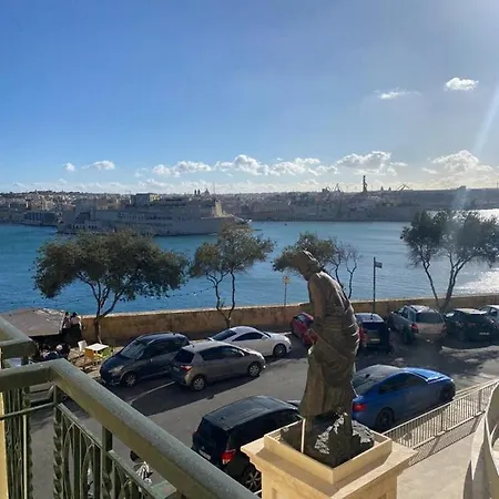 Grand Harbour View * فاليتا