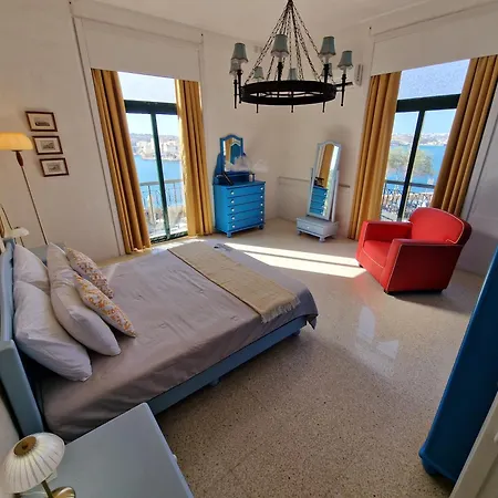 Grand Harbour View *